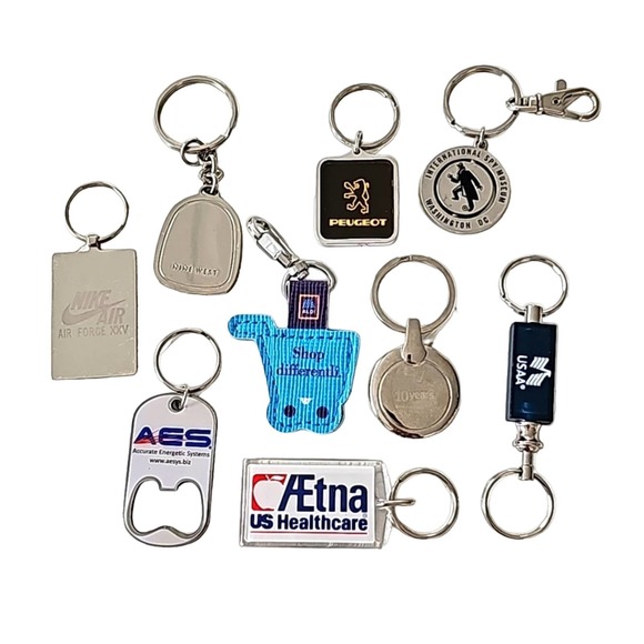 Lot of Eight Advertisement Keyrings Peugeot Aldi Nike Nine West and More - Picture 1 of 8